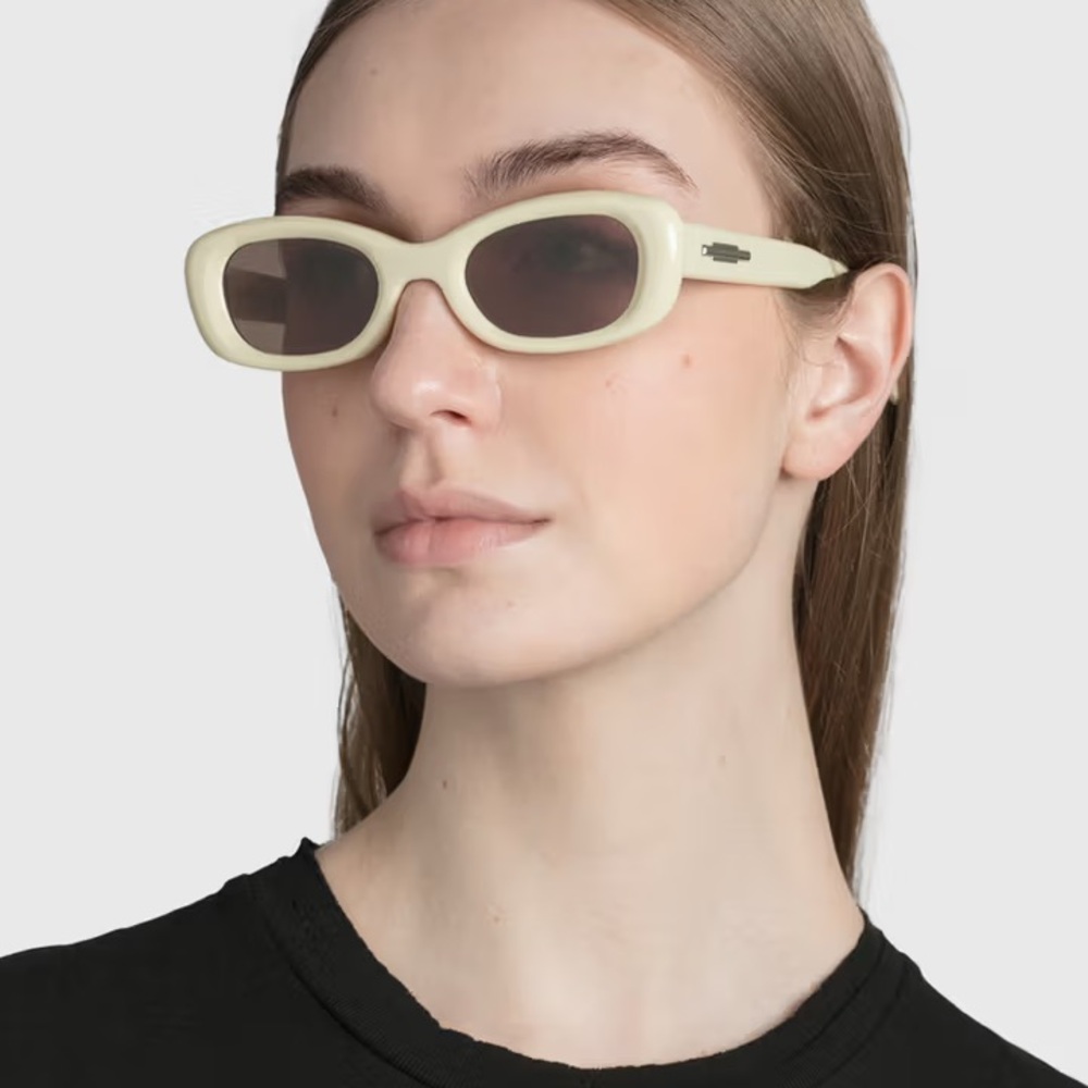 Gentle Monster Tambu Y4 sunglasses